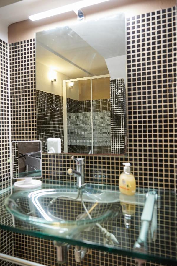 Вілла Luxury Karfas House Екстер'єр фото
